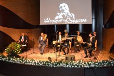 В Баку прошел  вечер в честь корифея национального искусства Хагигат Рзаевой (ФОТО)