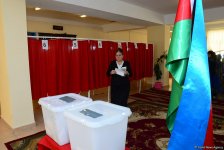 В Азербайджане началось голосование на президентских выборах (ФОТО)