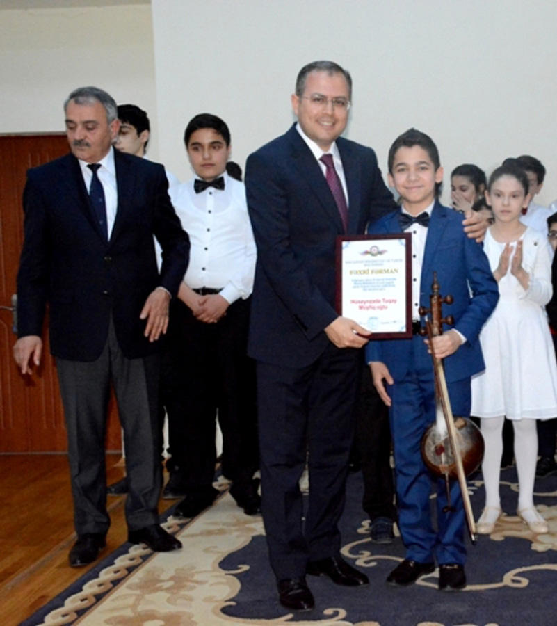 Xalq Cümhuriyyətinin 100 illiyinə həsr olunmuş konsert keçirilib (FOTO) - Gallery Image