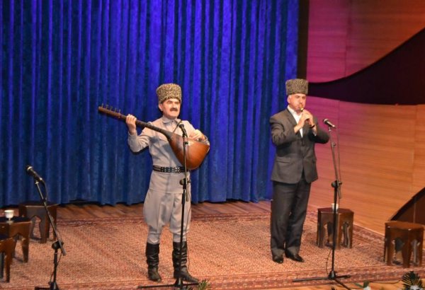 Али хан и Пери ханум: Вечера дастана в Баку (ФОТО)