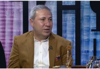 Алихан Самедов в гостях у азербайджанских телеведущих (ВИДЕО)