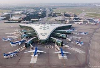 Сильный туман не повлиял на работу Международного аэропорта Гейдар Алиев