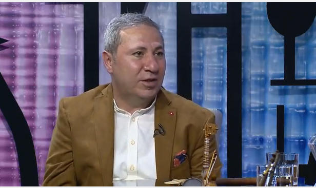 Алихан Самедов в гостях у азербайджанских телеведущих (ВИДЕО)
