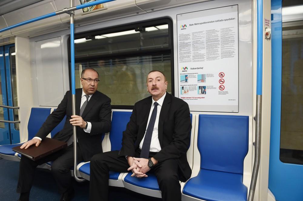 Президент Ильхам Алиев ознакомился с новыми поездами Бакинского метрополитена (ФОТО)