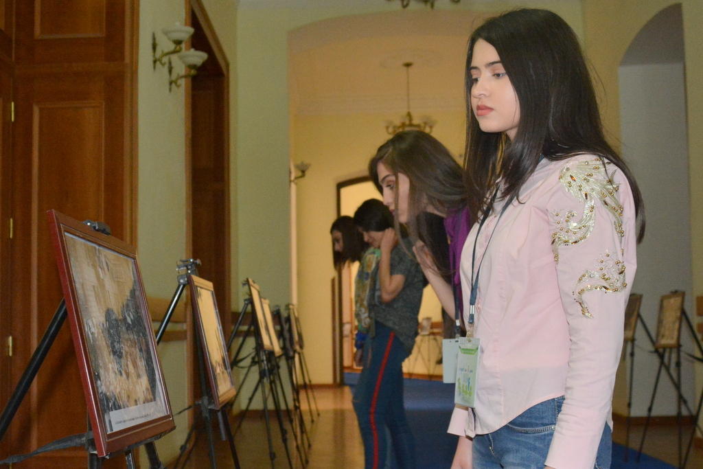Экспонаты Азербайджанского музея независимости в UNEC: Республика 100 (ФОТО)