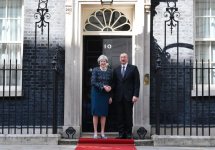 Президент Ильхам Алиев встретился с премьер-министром Великобритании (ФОТО) (версия 2)