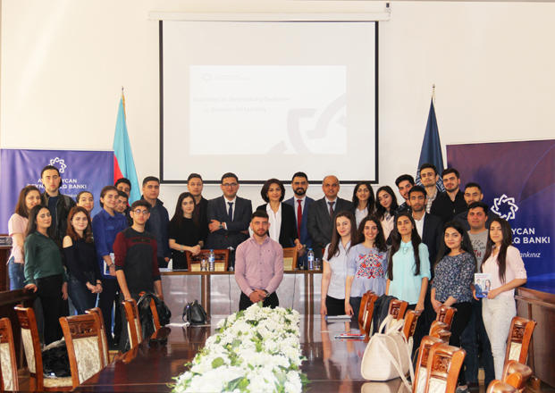 Международный банк Азербайджана провел день карьеры в UNEC