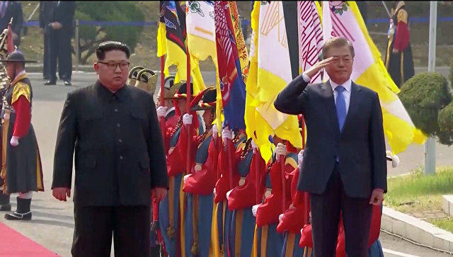 Южная Корея направила в КНДР группу из 93 человек для подготовки к саммиту