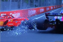 Авария на первых минутах Формулы 1 в Баку (ФОТО)