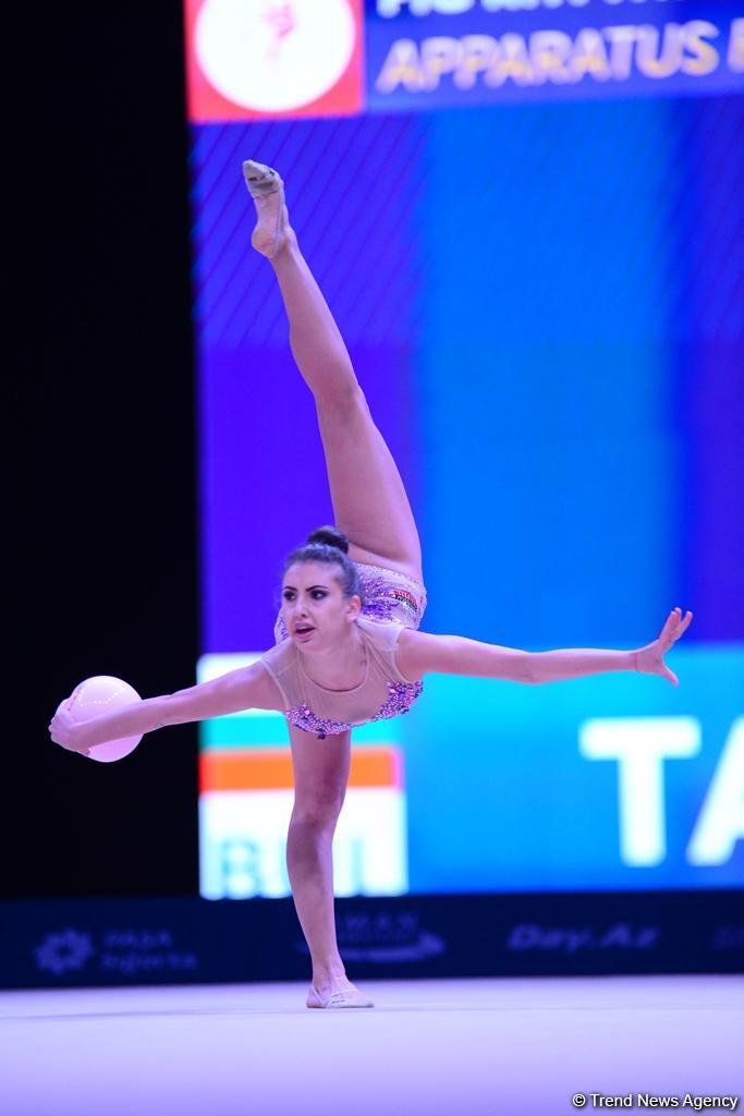 Bakıda bədii gimnastika üzrə Dünya Kubokunun sonuncu yarış günü başladı (FOTO)