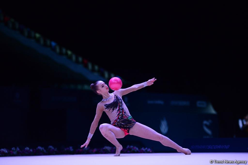 Российская гимнастка завоевала золото Кубка мира в Баку в упражнениях с мячом