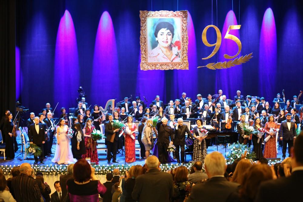 В Гяндже состоялось открытие Международного музыкального фестиваля «Нежность», посвященного памяти Зарифы Алиевой (ФОТО)