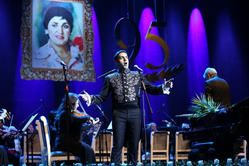 В Гяндже состоялось открытие Международного музыкального фестиваля «Нежность», посвященного памяти Зарифы Алиевой (ФОТО)