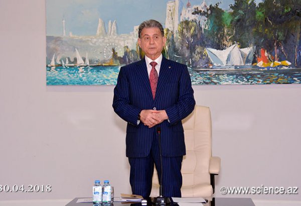 Своей деятельностью академик Зарифа Алиева высоко подняла авторитет азербайджанской науки  - Акиф Ализаде (ФОТО)