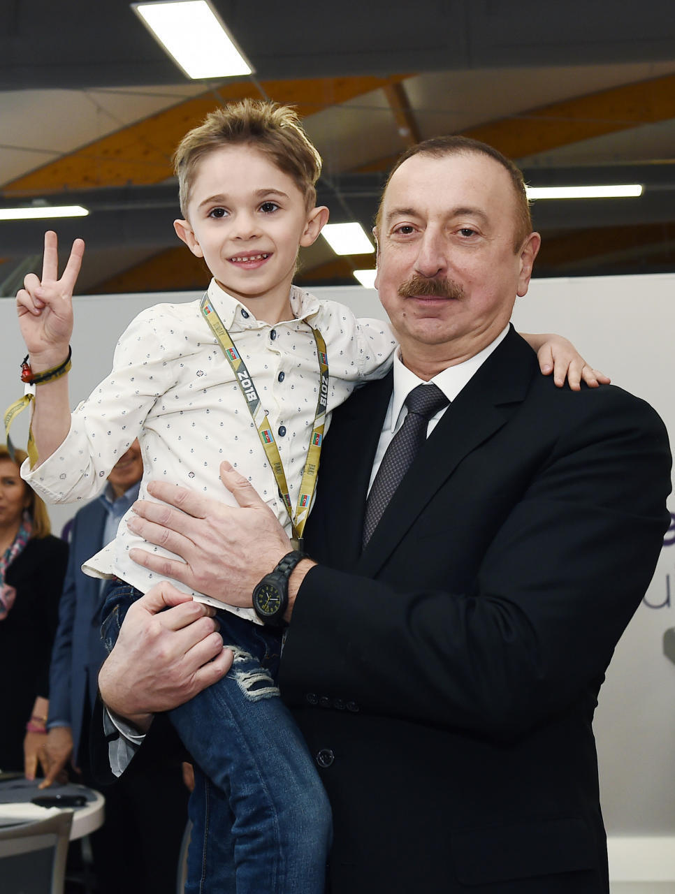 Президент Ильхам Алиев исполнил мечту маленького мальчика (ФОТО, ВИДЕО)