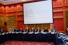 В Баку проходит конференция "Гейдар Алиев  и национально-духовные ценности» (ФОТО)