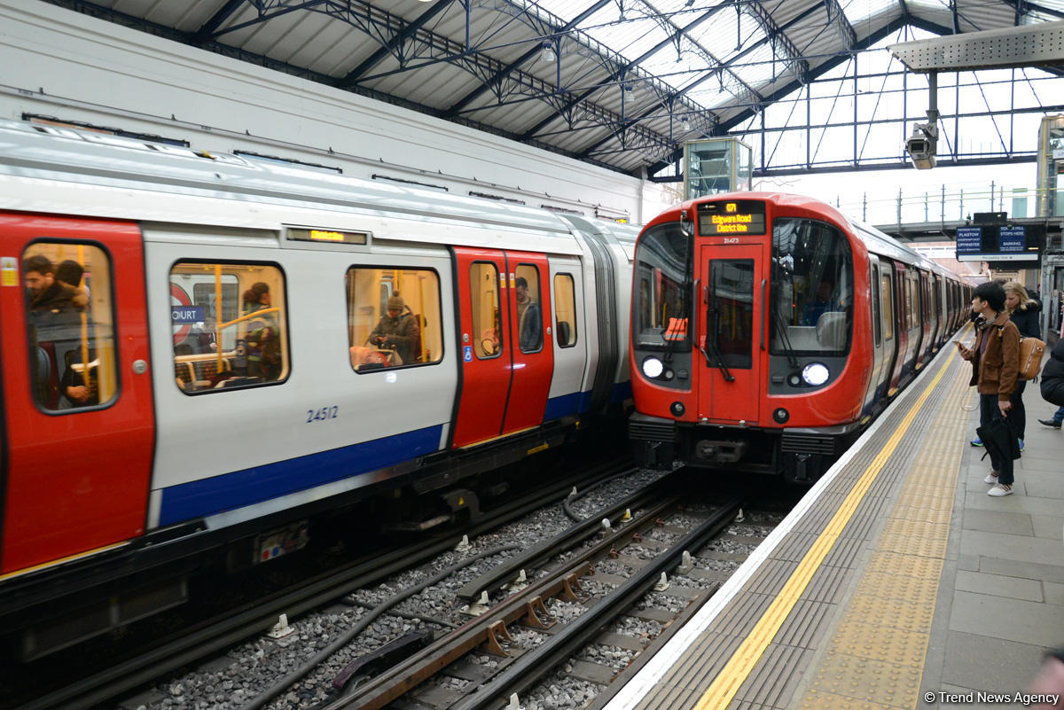 В Лондоне закрывают 40 станций метро