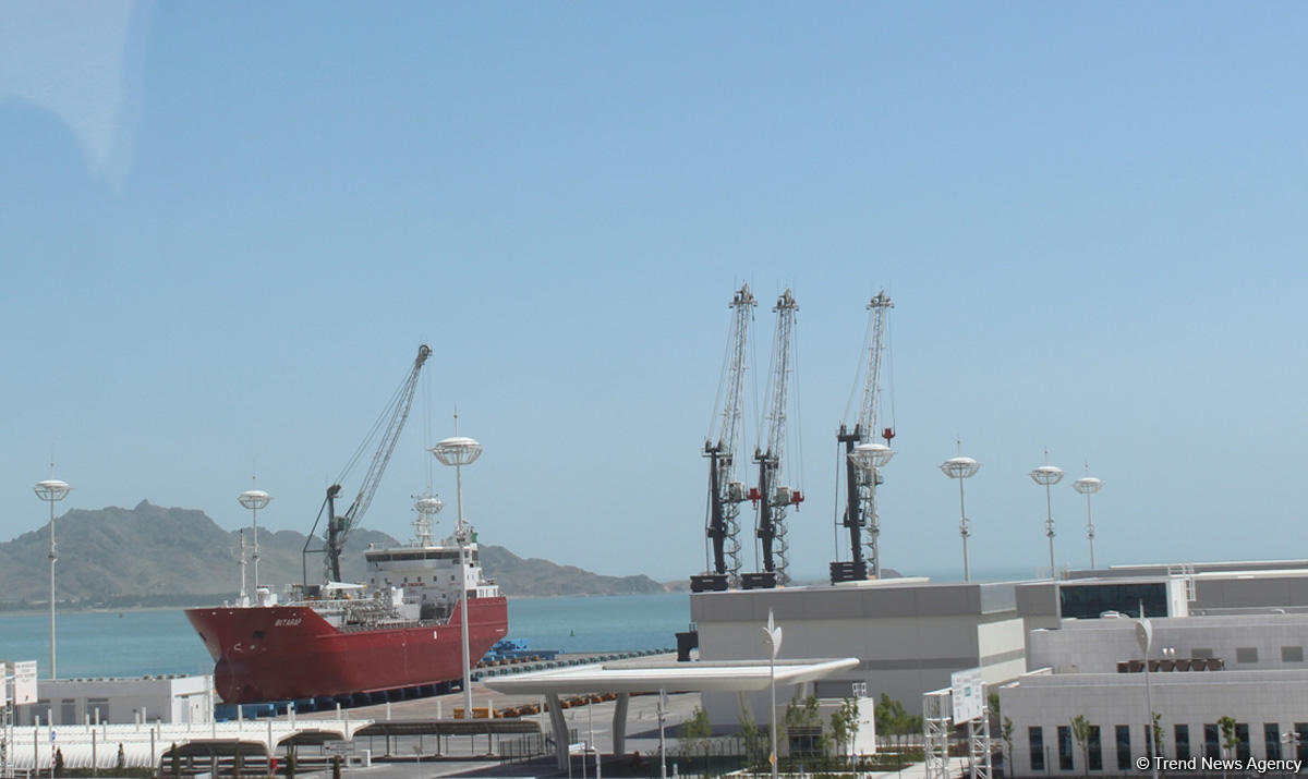 Azerbaijan's dry cargo vessel to soon start feeder shipments to Turkmen port