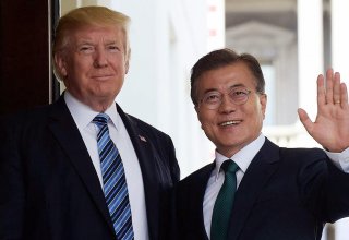 Лидер Южной Кореи намерен отправиться с Трампом в демилитаризованную зону