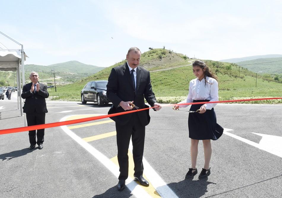 Prezident İlham Əliyev Xızıda avtomobil yolunun açılışında iştirak edib (FOTO) (YENİLƏNİB)