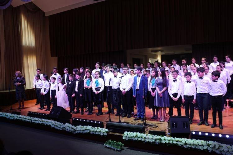 Юные дарования провели вечер, посвященный 95-летию общенационального лидера Гейдара Алиева (ФОТО)