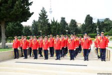 Azerbaijanis mark 73rd anniversary of victory over fascism in WWII (PHOTO)