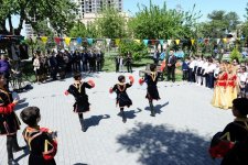 Leyla Əliyevanın iştirakı ilə “Bizim həyət” layihəsi çərçivəsində abadlaşdırılan növbəti həyət sakinlərin istifadəsinə verilib (FOTO)