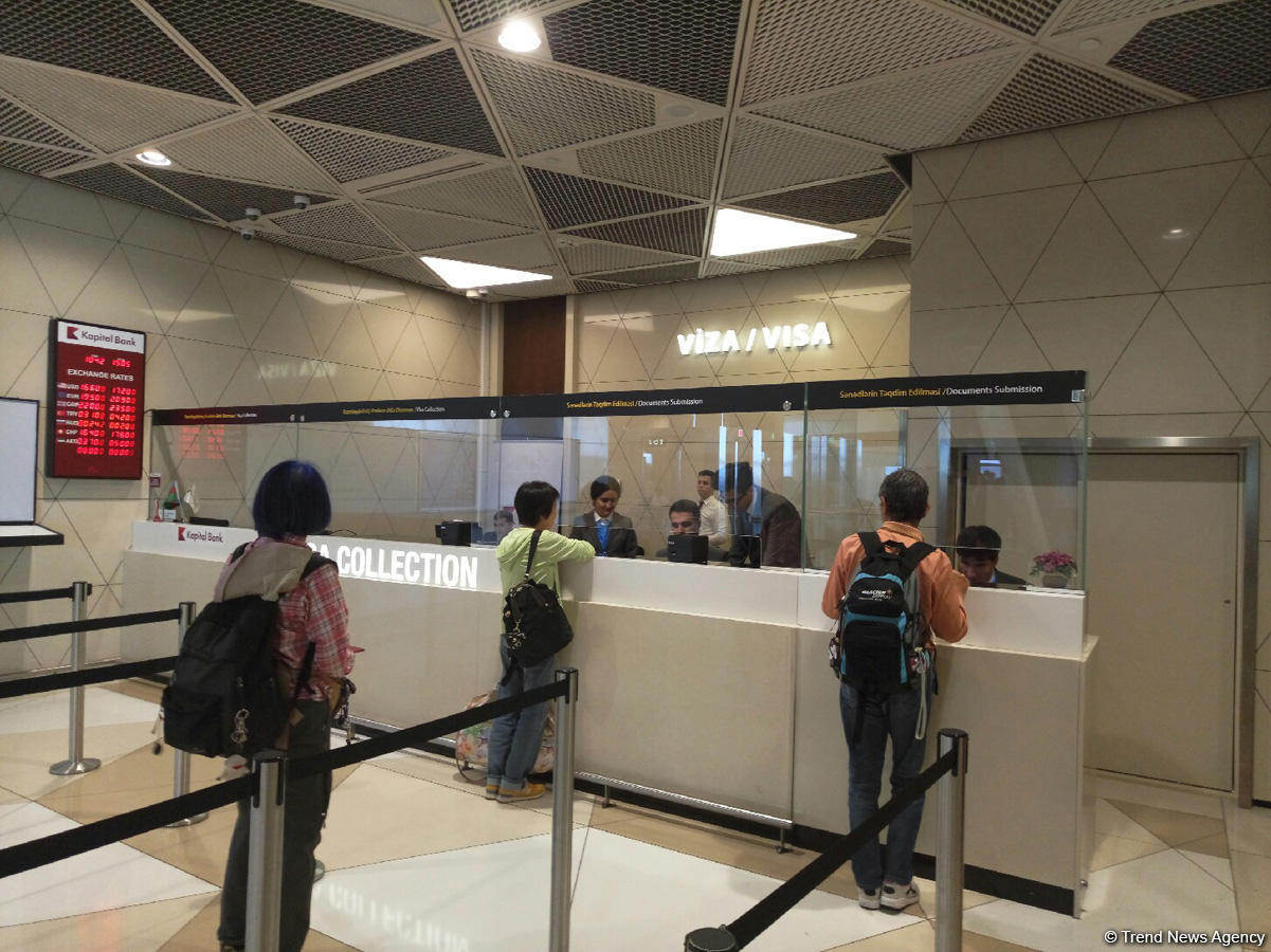 Foreigners to be able to obtain visa at airport in Baku via self-service terminals (PHOTO)