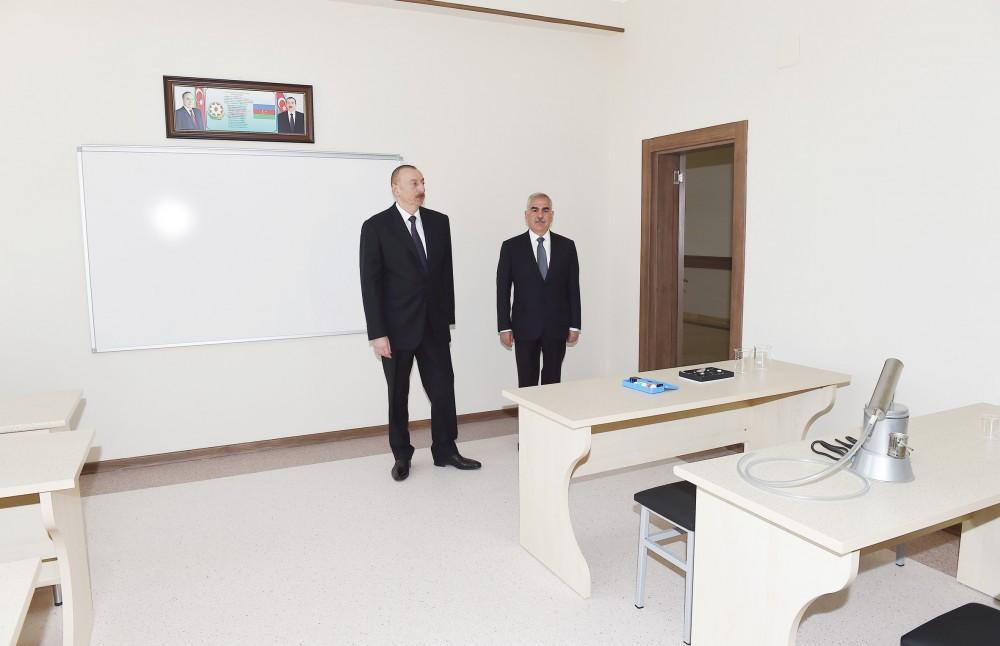 Prezident İlham Əliyev Naxçıvan şəhərində 6 saylı tam orta məktəbin açılışını edib (FOTO)