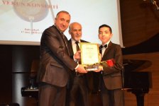 В Азербайджане определены лучшие исполнители на кяманче (ФОТО)