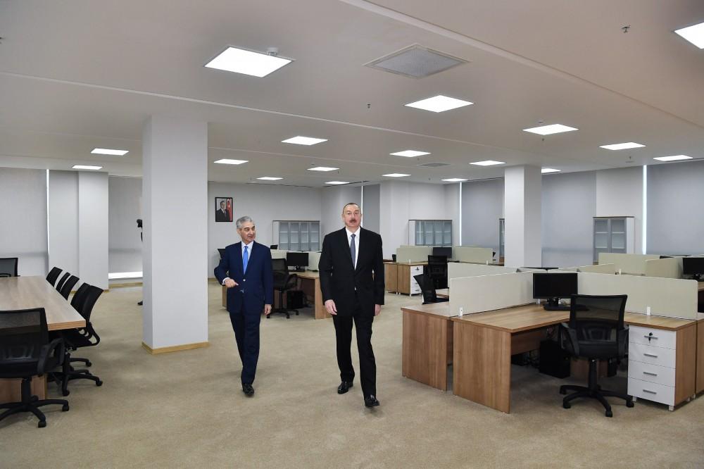 Президент Ильхам Алиев принял участие в открытии нового административного здания партии "Ени Азербайджан" (ФОТО)