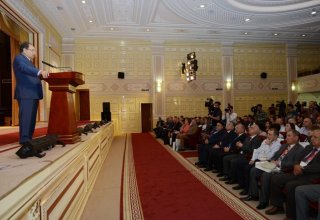 В БГУ проходит Международная научная конференция "Азербайджанская Республика - 100: первая парламентская республика на мусульманском Востоке" (ФОТО)