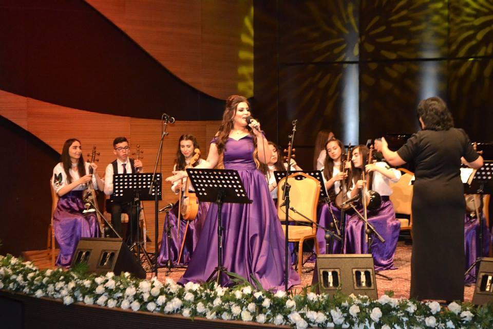 Азербайджанское телевидение и талантливая молодежь (ФОТО)