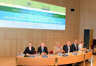 В Университете ADA организована международная конференция по случаю 100-летия Азербайджанской Демократической Республики (ФОТО)