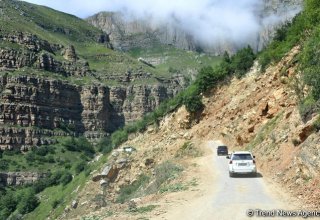 Образовались новые трещины на ряде дорог в туристические регионы Азербайджана