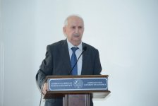 UNEC-də Azərbaycan Xalq Cümhuriyyətinin 100 illiyi ilə bağlı elmi-praktik konfrans keçirilib (FOTO)