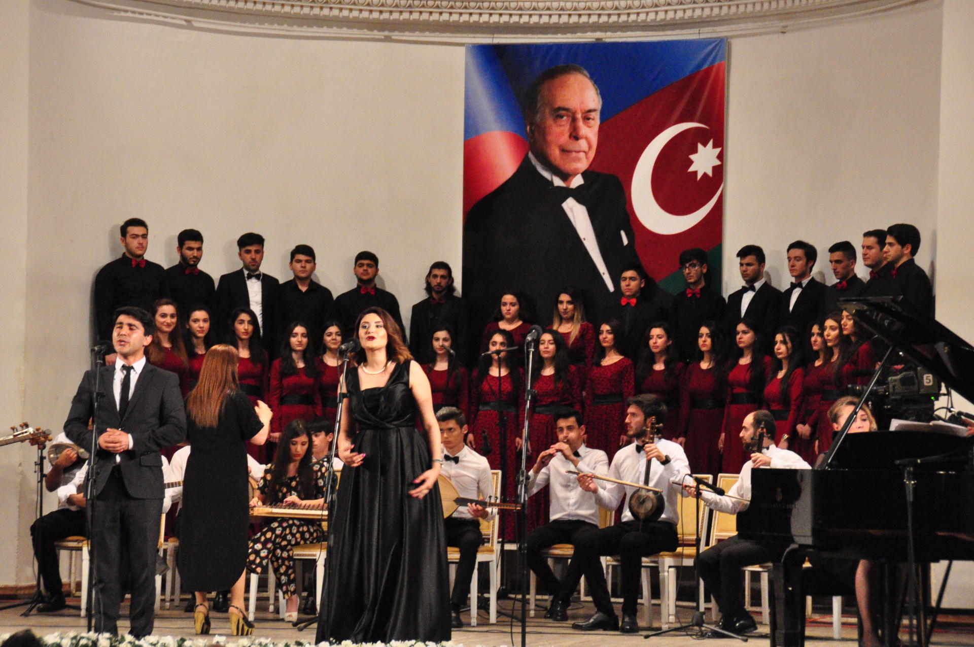 В Филармонии прошел большой концерт в честь 100-летия АДР (ФОТО)