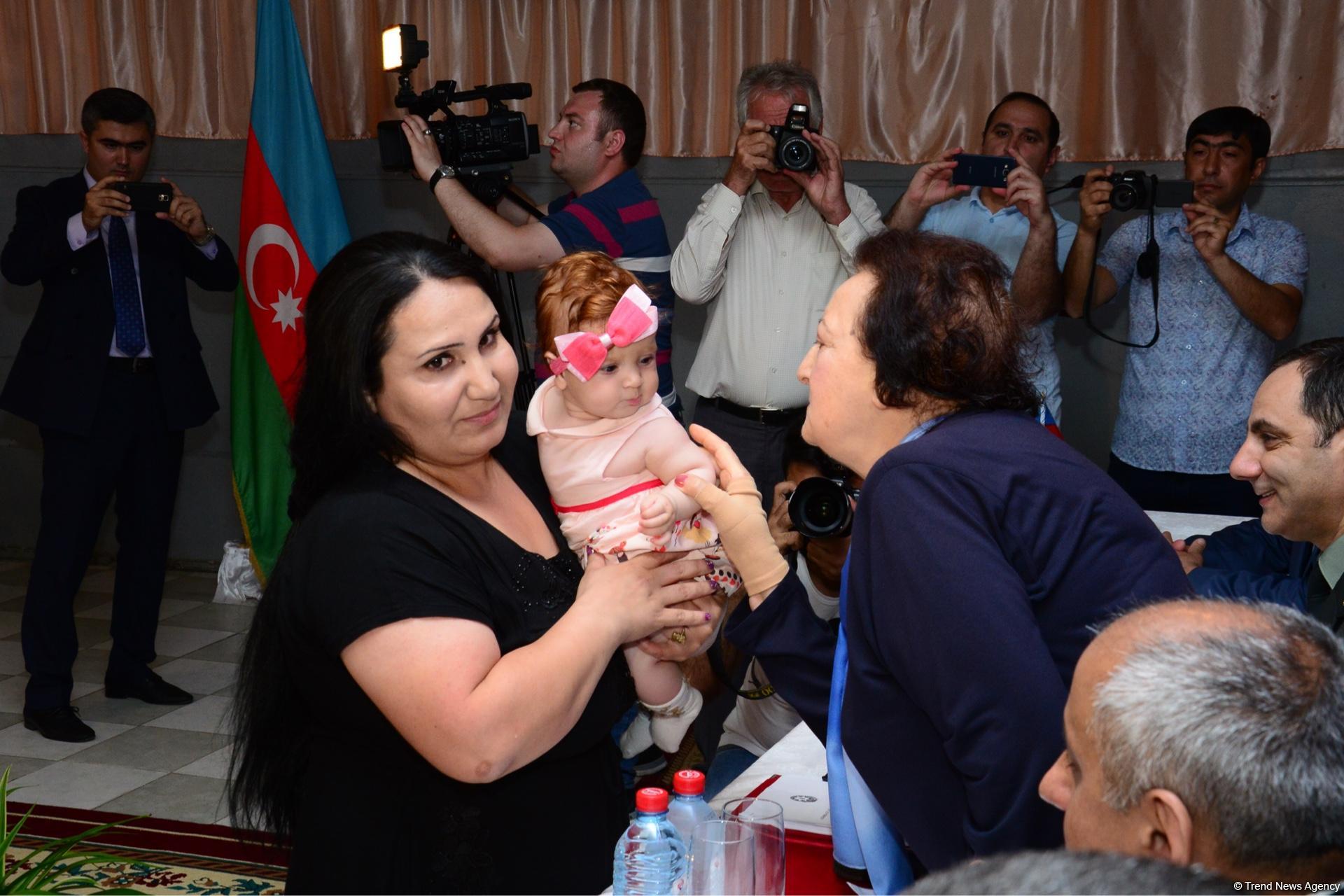 Распоряжение о помиловании Президента Ильхама Алиева позволило мне вернуться к детям - Гюндюз Бабаева (ФОТО)
