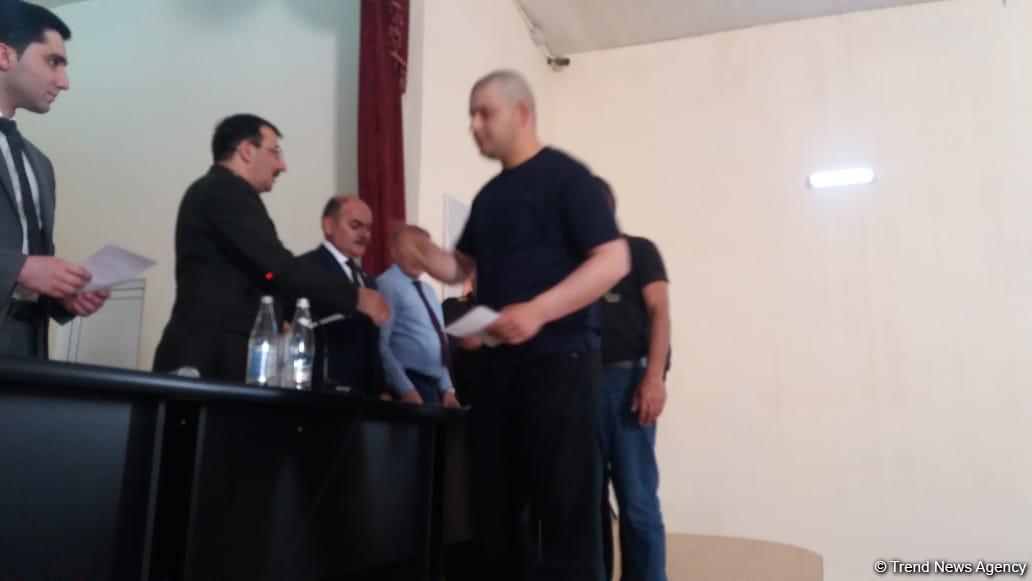 Около 40 помилованных освобождены из четырех исправительных учреждений Азербайджана (ФОТО)