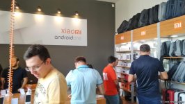 В Баку открылся фирменный магазин китайской компании Xiaomi (ФОТО)