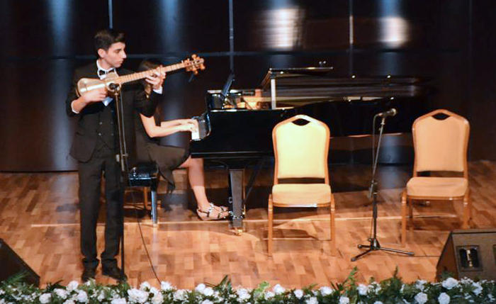 Бакинская молодежь выбирает музыку для души (ФОТО)