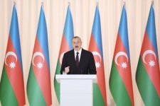 Президент Ильхам Алиев и Первая леди Мехрибан Алиева приняли участие в официальном приеме по случаю 100-летия АДР (ФОТО)