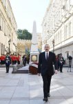 Президент Ильхам Алиев посетил памятник, воздвигнутый в честь Азербайджанской Демократической Республики (ФОТО)