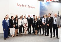 President Aliyev, First Lady Mehriban Aliyeva observe 25th Caspian Oil & Gas Exhibition and Conference (PHOTO)