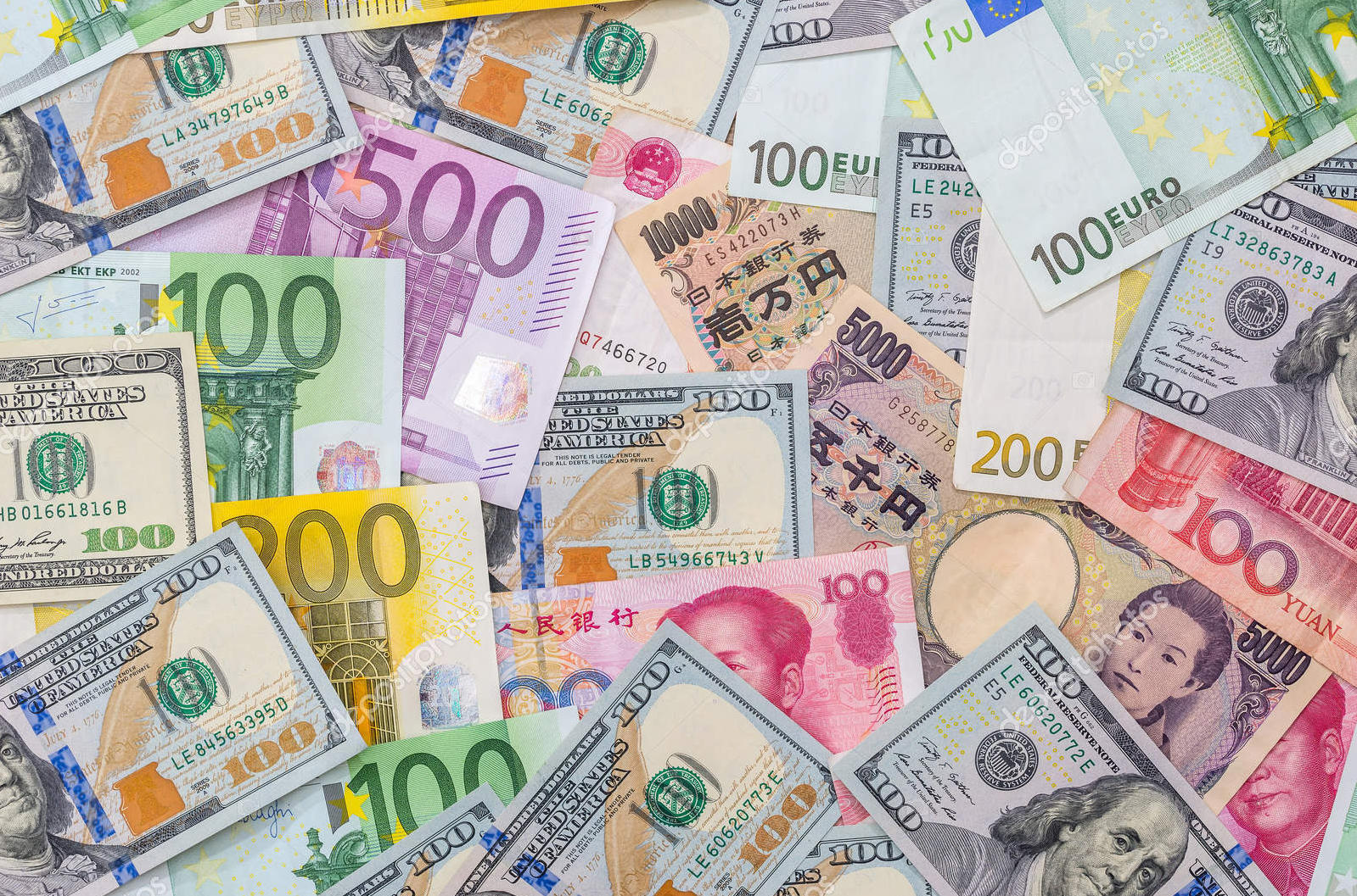 СМИ: В Китае ужесточили наказание за нелегальный обмен иностранной валюты