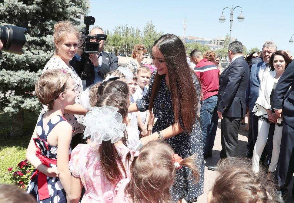 Heydar Aliyev Foundation VP Leyla Aliyeva attends opening of Azerbaijan Business Center in Astrakhan (PHOTO)