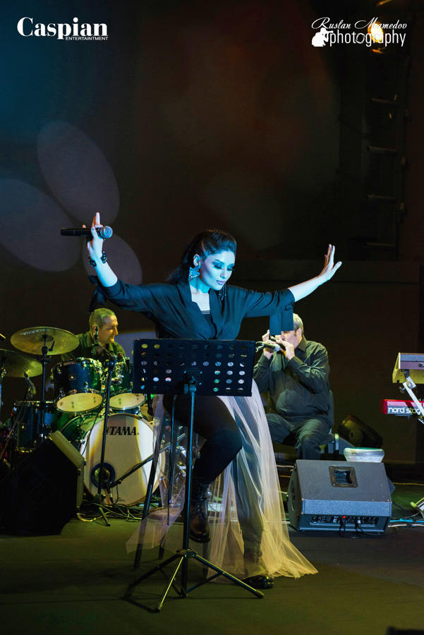 Нармин Керимбекова в дебюте гармонизировала дуализм (ФОТО)