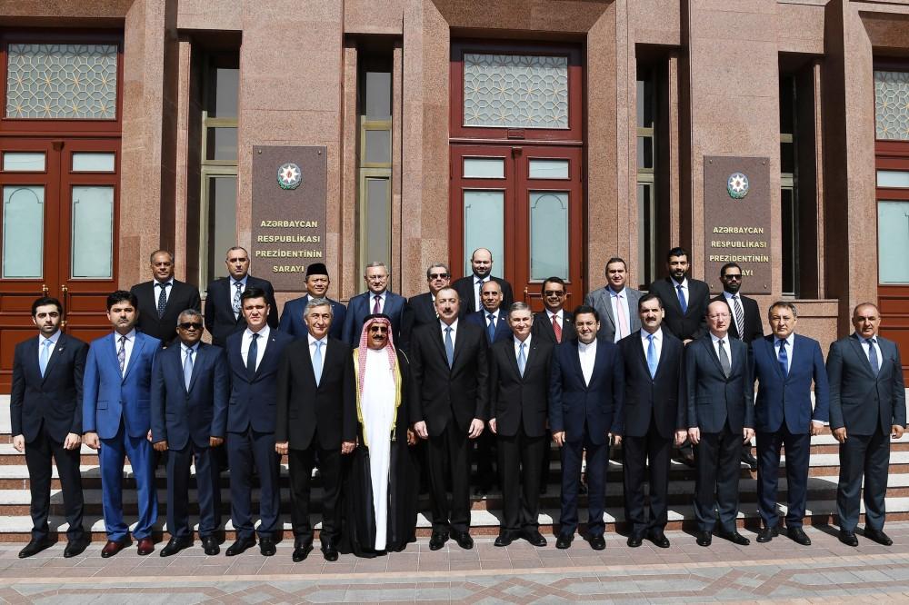 President Aliyev receives envoys, heads of diplomatic missions of Muslim countries (PHOTO)