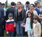 Президент Бакинского медиа-центра Aрзу Алиева посетила Детский фестиваль в парке Центра Гейдара Алиева (ФОТО/ВИДЕО)