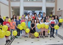 В Баку прошел праздник для детей с нарушением речи и слуха (ФОТО)